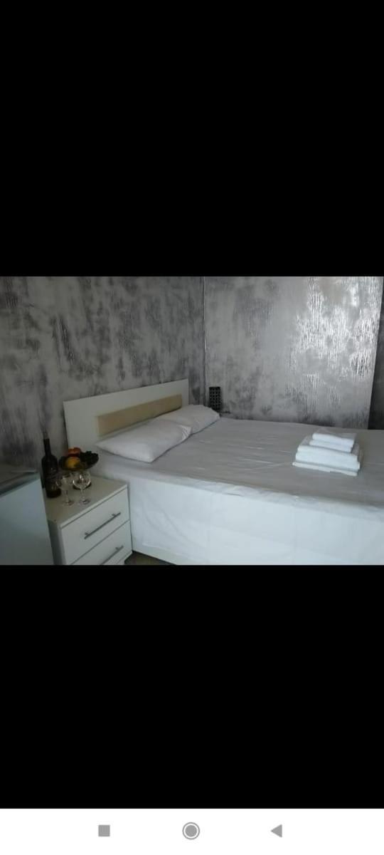 Geno Guest House Kvariati Esterno foto