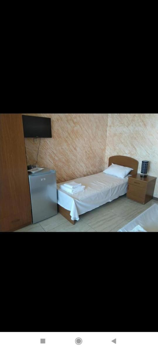 Geno Guest House Kvariati Camera foto